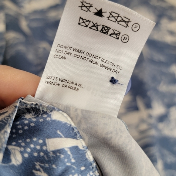 Reformation Hanson Silk Top in Ama size M - Picture 7 of 7